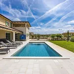 Lovely In Casa de Férias Sivati