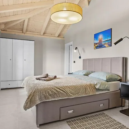 Luxurious In * Sivati