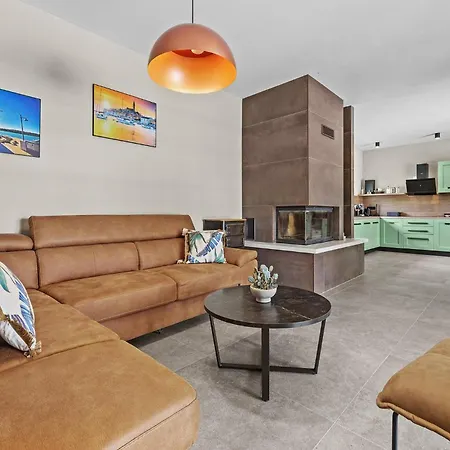 Luxurious Home In Sivati 度假居 *